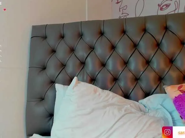 Live sex webcam photo for sara-castro24 #275607405