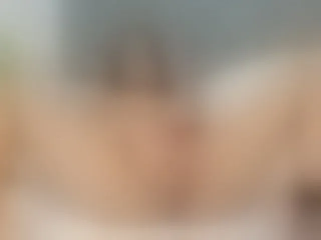 Live sex webcam photo for sara-castro24 #276970511