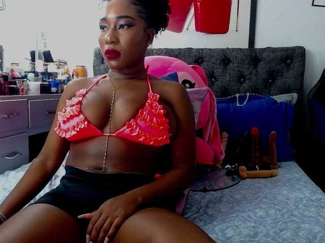 Live sex webcam photo for sara-greyx #276829560
