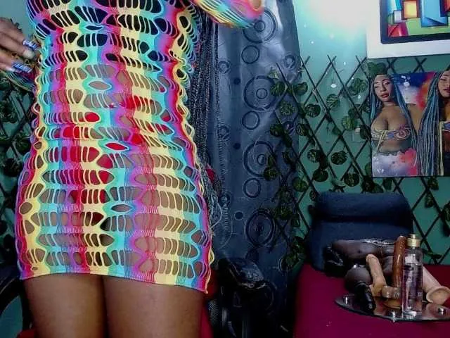 Live sex webcam photo for sara-greyx #289609342