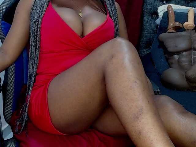 Live sex webcam photo for sara-greyx #290491188