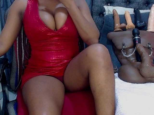 Live sex webcam photo for sara-greyx #291903978