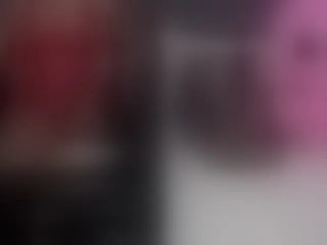 Live sex webcam photo for sara-greyx #293243953