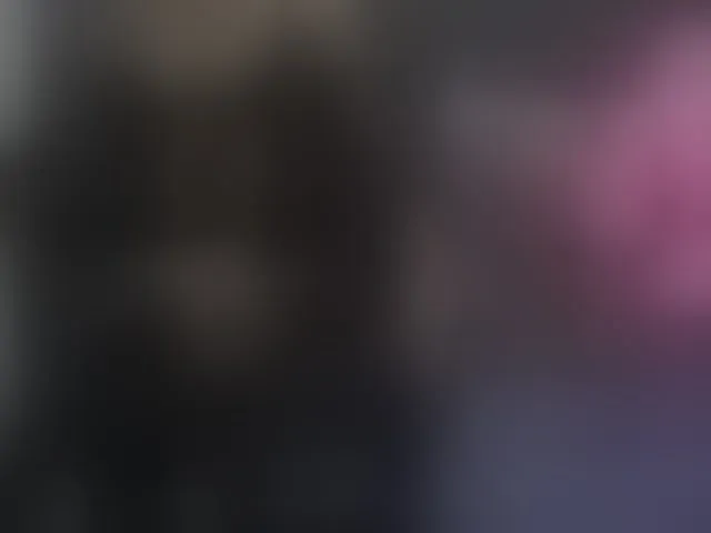 Live sex webcam photo for sara-greyx #293272047