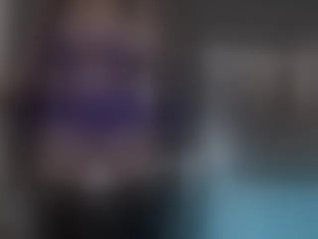 Live sex webcam photo for sara-greyx #293368826