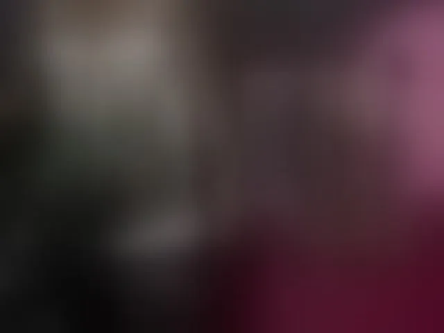 Live sex webcam photo for sara-greyx #293579636