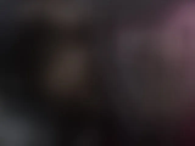 Live sex webcam photo for sara-greyx #293599425