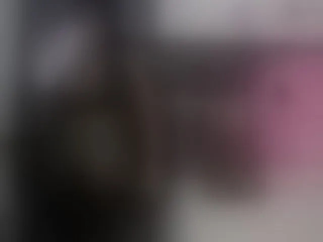 Live sex webcam photo for sara-greyx #293658519