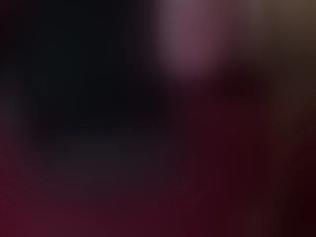 Live sex webcam photo for sara-greyx #293985551