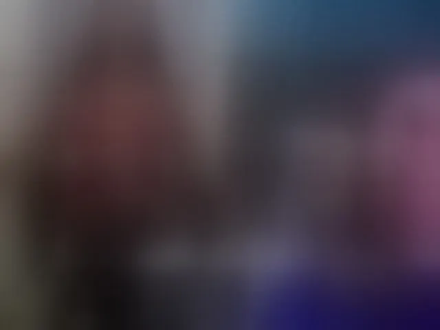 Live sex webcam photo for sara-greyx #293994500