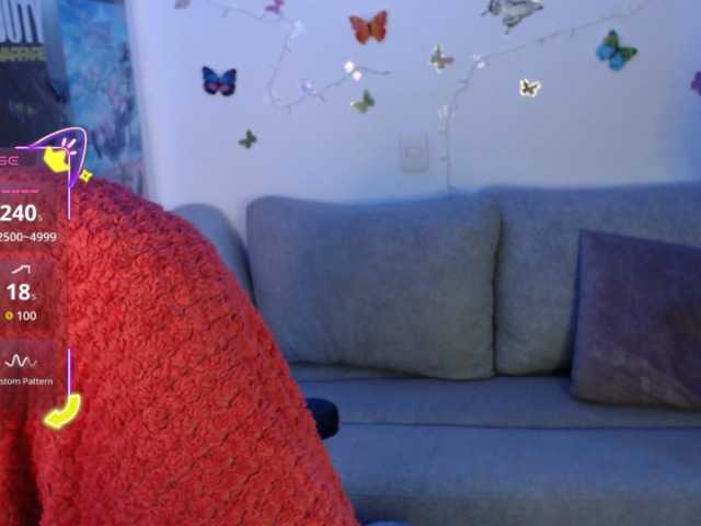 Live sex webcam photo for sara-sof #291848294