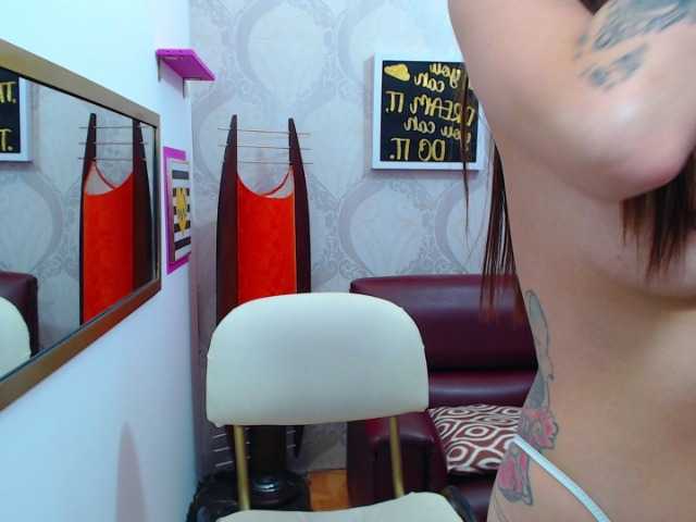 Live sex webcam photo for saraah-amour #273384661