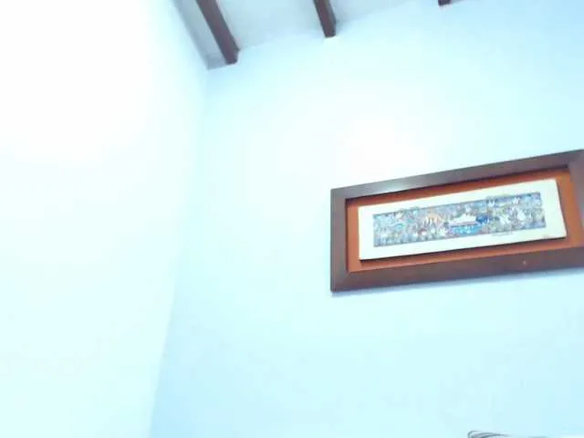 Live sex webcam photo for saraah-cruz #273180454