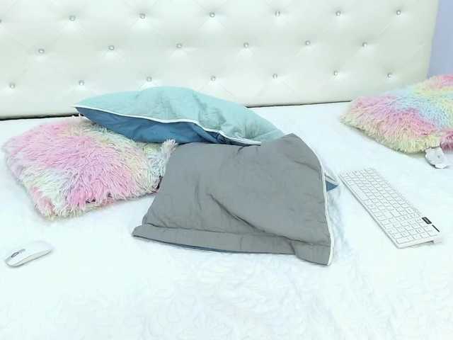 Live sex webcam photo for saraah-torres #273618636