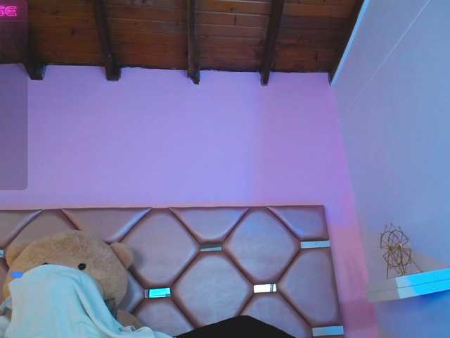 Live sex webcam photo for saraamilleer #290019973