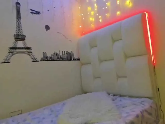 Live sex webcam photo for saracardona19 #272301426