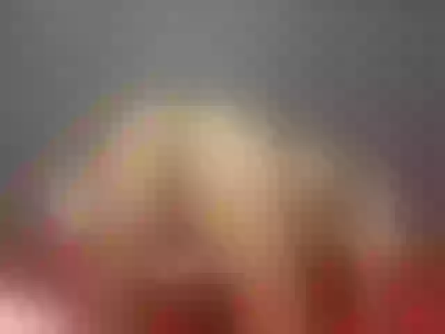 Live sex webcam photo for saradesiree1 #289546089