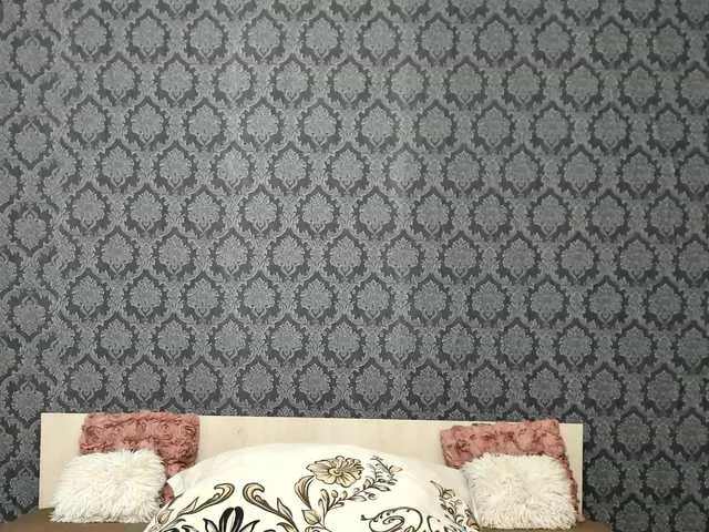 Live sex webcam photo for saradesiree1 #290013876