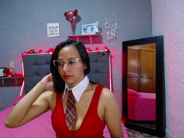 Live sex webcam photo for saragarcia53 #276264567