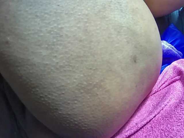 Live sex webcam photo for sarah-hot #271932127