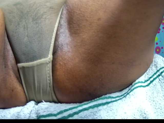 Live sex webcam photo for sarah-hot #272803655