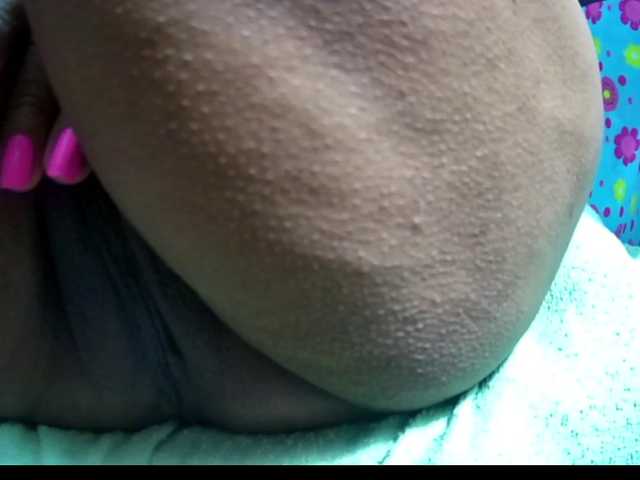 Live sex webcam photo for sarah-hot #272846294