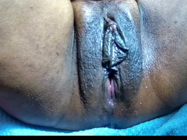 Live sex webcam photo for sarah-hot #272912278