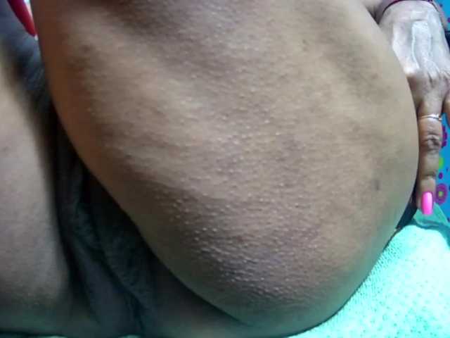 Live sex webcam photo for sarah-hot #273288052