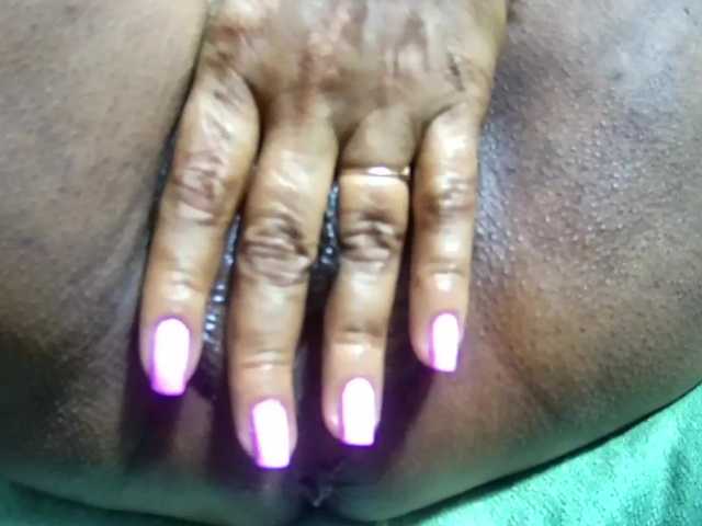 Live sex webcam photo for sarah-hot #273400729