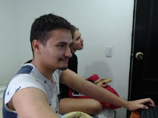 Live sex webcam photo for sarah-jhordy #194439481