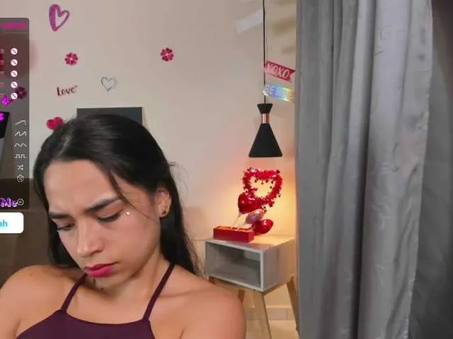 Live sex webcam photo for sarahlaurenth #274779933