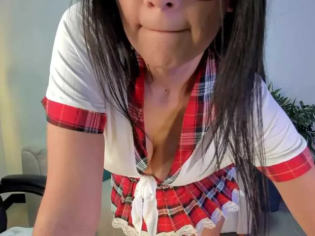 Live sex webcam photo for saraparkerr #290592952
