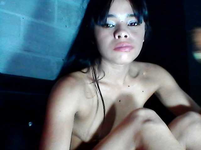 Live sex webcam photo for sarasandle #275739127