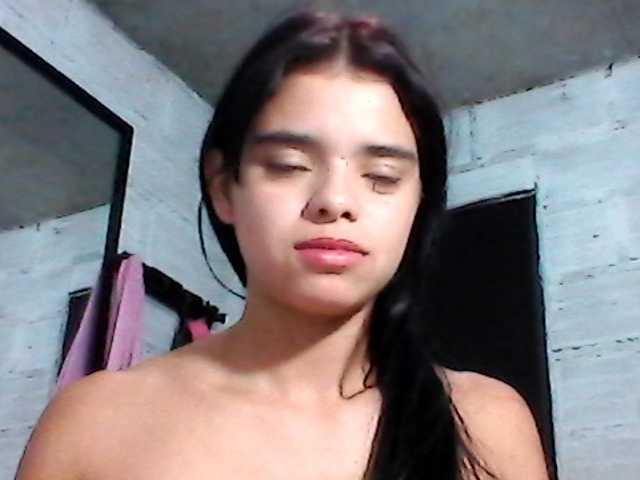 Live sex webcam photo for sarasandle #275982418