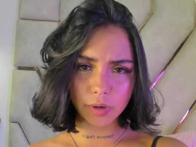 Live sex webcam photo for sarashsex #275648956