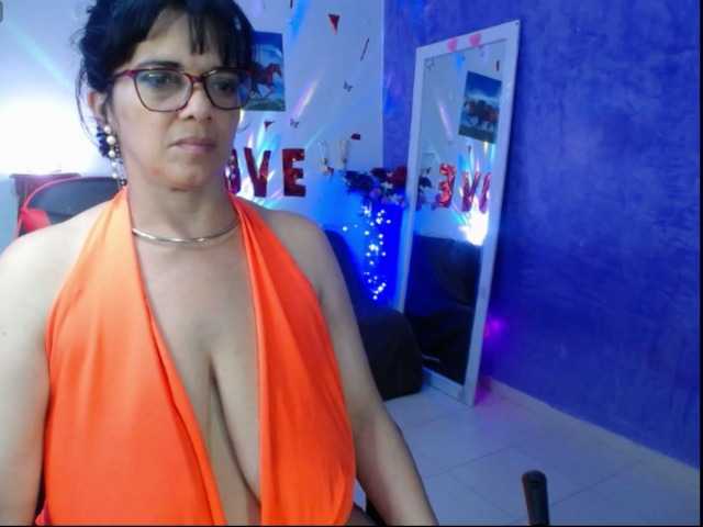 Live sex webcam photo for sarasmith2 #290948060