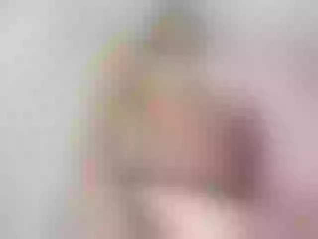 Live sex webcam photo for sarawilliams01 #288118677