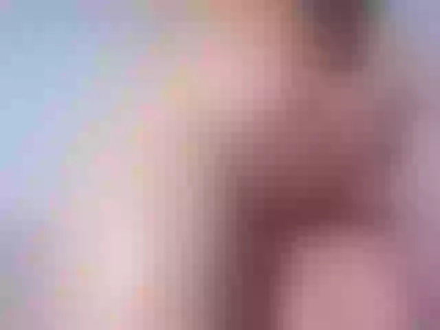 Live sex webcam photo for sarawilliams01 #290162328