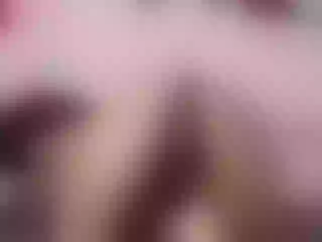 Live sex webcam photo for sarawilliams01 #290237489