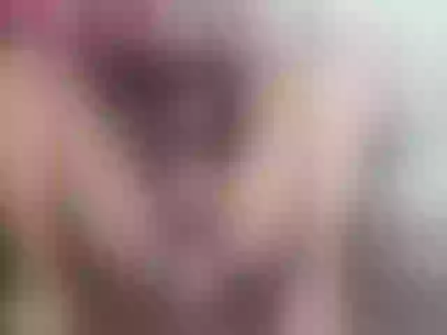 Live sex webcam photo for sarawilliams01 #290496130