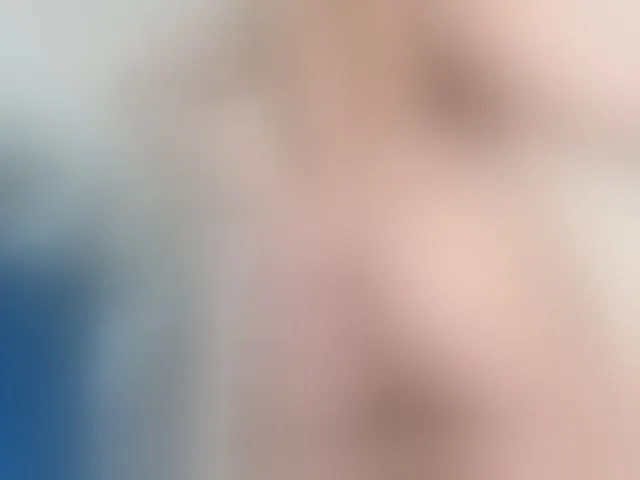 Live sex webcam photo for sarawilliams01 #290938928