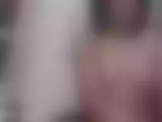 Live sex webcam photo for sarawilliams01 #292130471