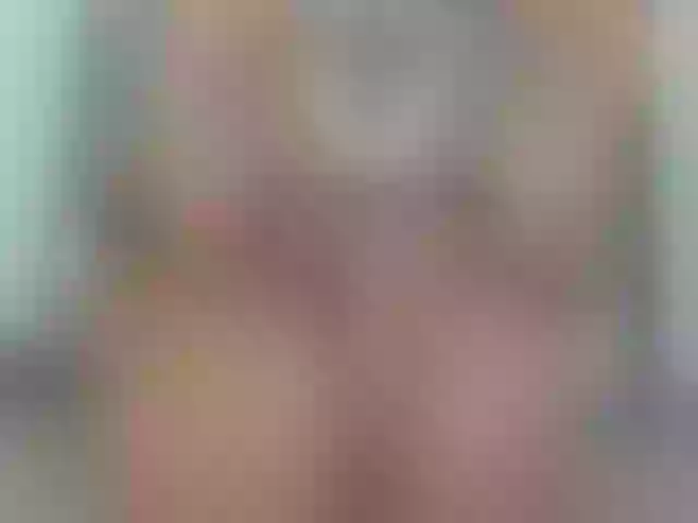 Live sex webcam photo for sarawilliams01 #292217731