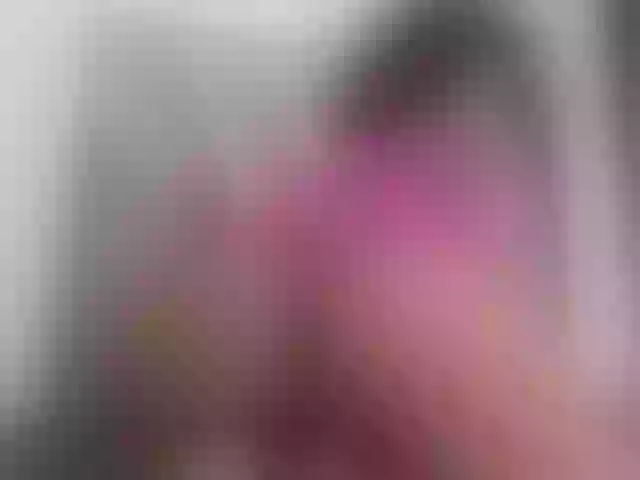 Live sex webcam photo for sarawilliams01 #292249271