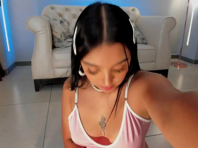 Live sex webcam photo for sarawinstone #276173979