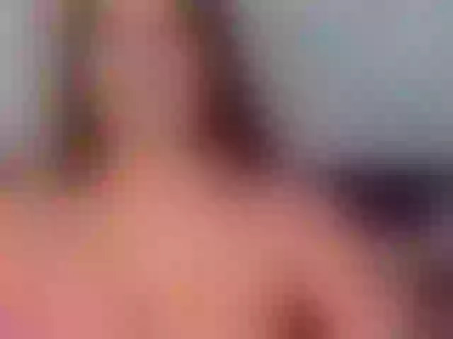 Live sex webcam photo for sarawinstone #276568257