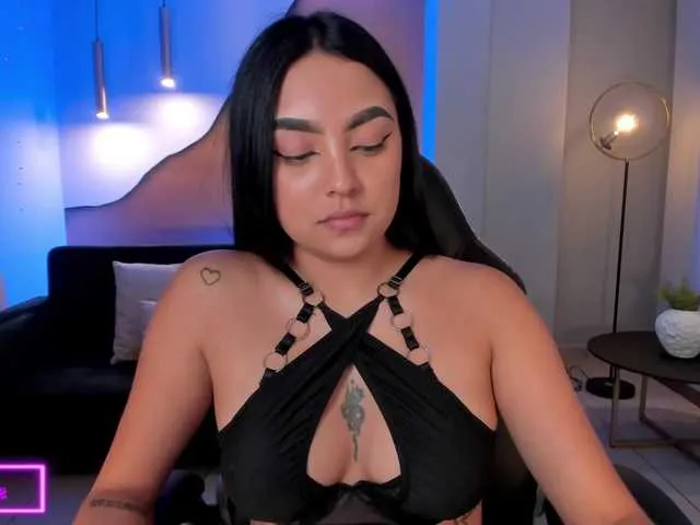 Live sex webcam photo for sarawinstone #276994565