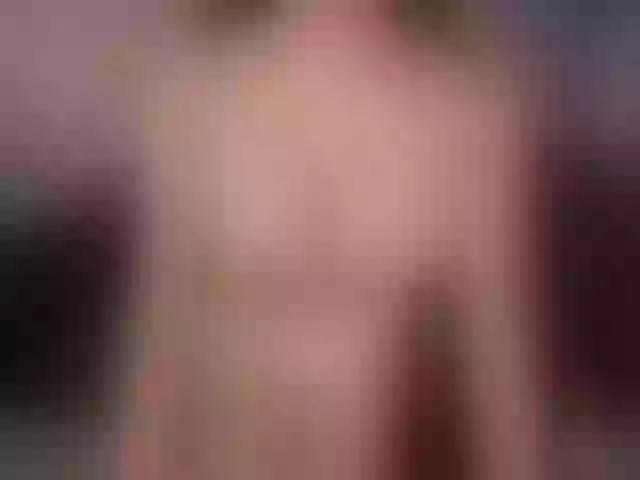 Live sex webcam photo for sarawinstone #290390694