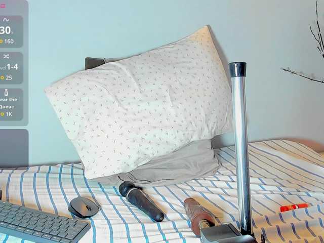 Live sex webcam photo for sarayhorny69 #291335438