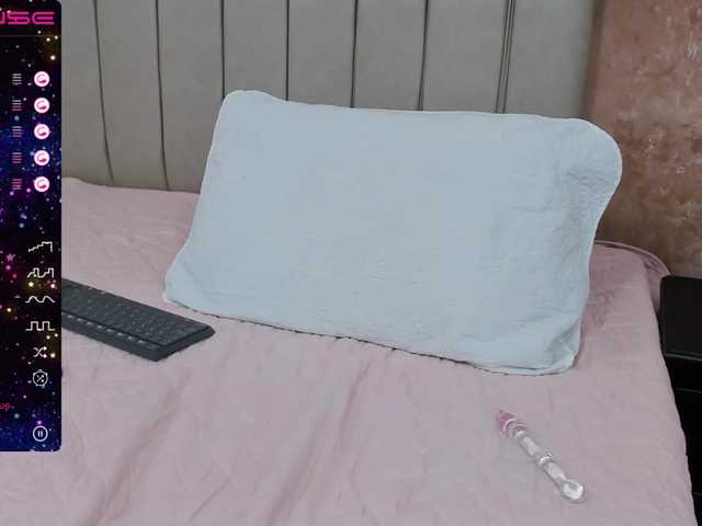 Live sex webcam photo for Sarayu- #275203516